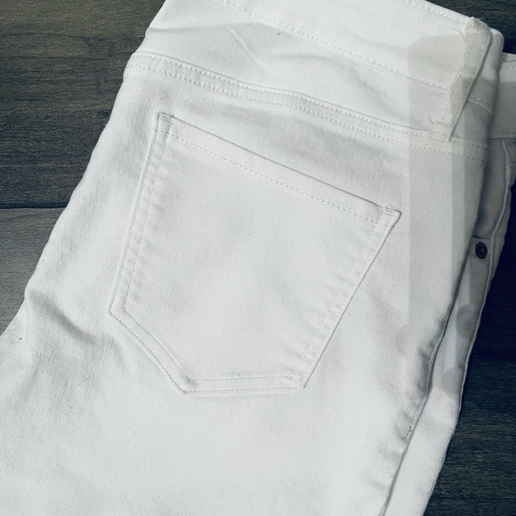 Old Navy Super Skinny - Picture 2 of 3